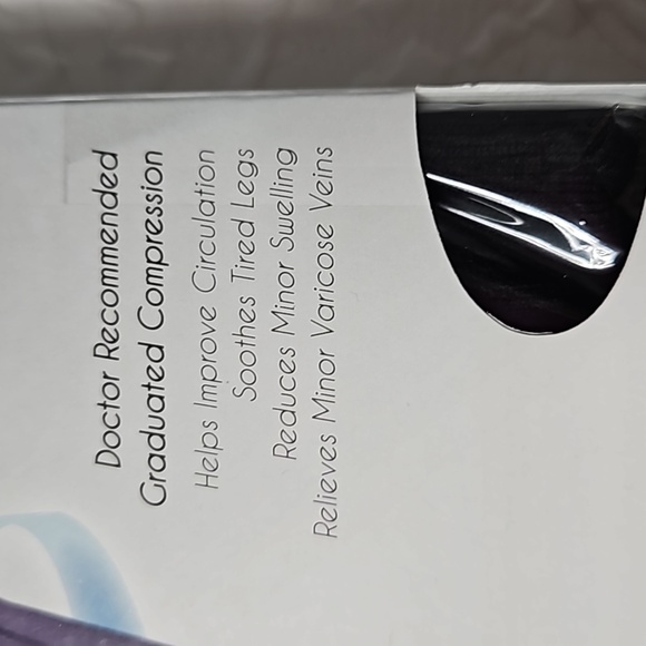 TRUFORM MENS MICROFIBER DRESS SOCKS IN BLACK SIZE MED-15-20 MMHG COMPRESSION - Picture 3 of 5